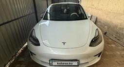 Tesla Model 3 2023 года за 16 500 000 тг. в Алматы – фото 2