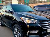 Hyundai Santa Fe 2017 годаfor11 000 000 тг. в Астана – фото 2