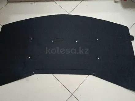 Обшивка капота BMW E38 730 1994- за 21 000 тг. в Астана