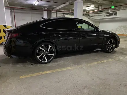 Hyundai Sonata 2022 года за 12 500 000 тг. в Астана