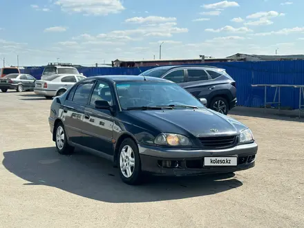 Toyota Avensis 1999 года за 1 300 000 тг. в Актобе