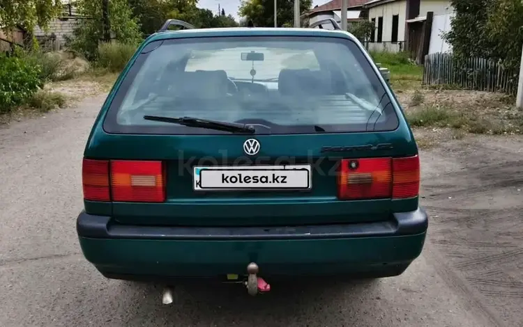 Volkswagen Passat 1994 года за 1 800 000 тг. в Семей