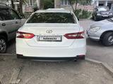 Toyota Camry 2019 года за 12 500 000 тг. в Алматы – фото 2