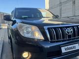 Toyota Land Cruiser Prado 2011 годаfor13 900 000 тг. в Актобе – фото 5