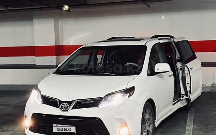 Toyota Sienna 2014 года за 10 500 000 тг. в Тараз