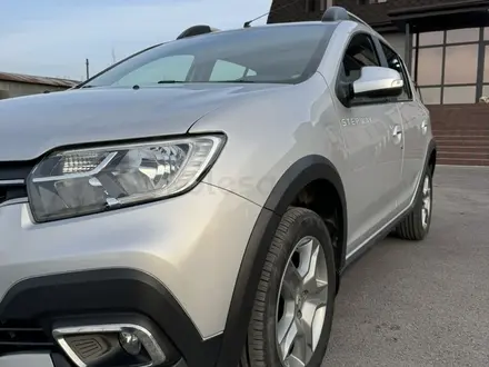 Renault Sandero Stepway 2020 года за 6 750 000 тг. в Караганда – фото 3