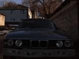 BMW 520 1991 года за 850 000 тг. в Шымкент – фото 2
