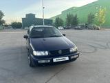 Volkswagen Passat 1994 годаүшін2 390 000 тг. в Алматы