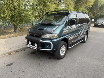 Mitsubishi Delica 1994 года за 4 000 000 тг. в Алматы