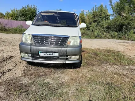 Toyota Grand Hiace 2002 года за 4 900 000 тг. в Семей