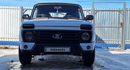 ВАЗ (Lada) Lada 2121 2001 года за 1 500 000 тг. в Уральск – фото 2