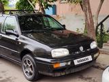 Volkswagen Golf 1996 года за 1 600 000 тг. в Астана – фото 2