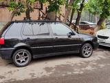 Volkswagen Golf 1996 года за 1 600 000 тг. в Астана