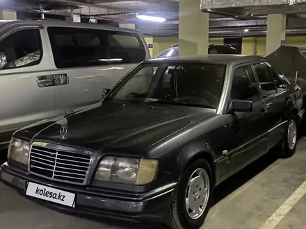 Mercedes-Benz E 200 1994 года за 2 000 000 тг. в Астана