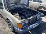 Mercedes-Benz E 280 1991 года за 950 000 тг. в Шахтинск – фото 3