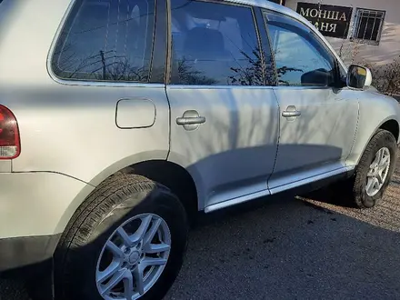 Volkswagen Touareg 2005 года за 4 250 000 тг. в Караганда – фото 5