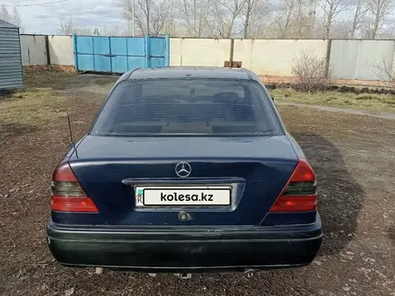 Mercedes-Benz C 180 1994 года за 1 800 000 тг. в Боровской – фото 2