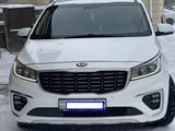 Kia Carnival 2019 года за 11 000 000 тг. в Алматы – фото 2