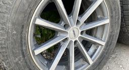 Диски с резиной vossen 4 колеса за 140 000 тг. в Алматы – фото 2