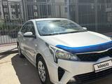 Kia Rio 2021 года за 7 000 000 тг. в Астана