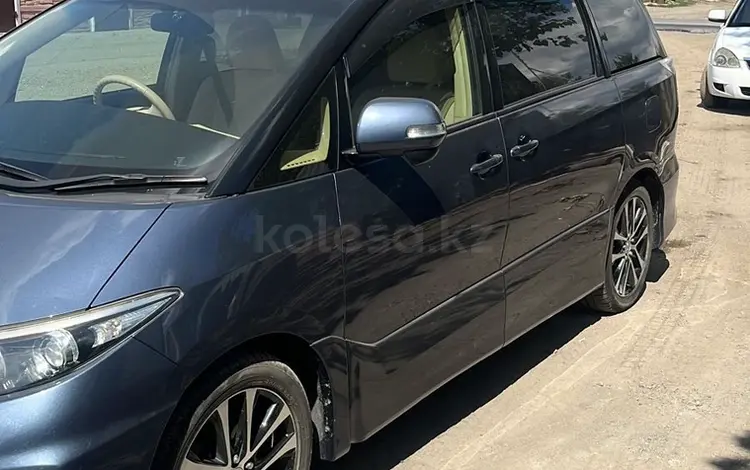 Toyota Estima 2012 года за 10 000 000 тг. в Алматы