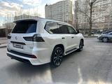 Lexus LX 570 2020 годаfor58 000 000 тг. в Астана – фото 2