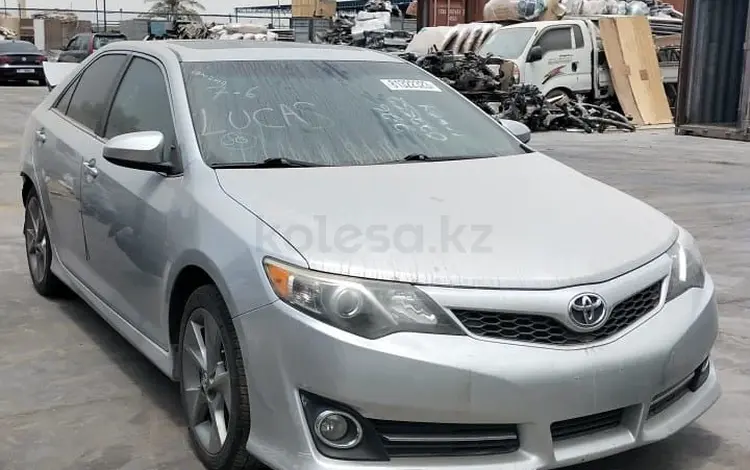 Toyota Camry 2013 года за 10 000 тг. в Атырау