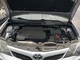 Toyota Camry 2013 года за 10 000 тг. в Атырау – фото 4