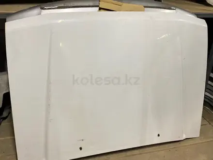 Капот за 40 000 тг. в Алматы