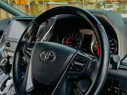 Toyota Alphard 2019 года за 29 500 000 тг. в Алматы – фото 39