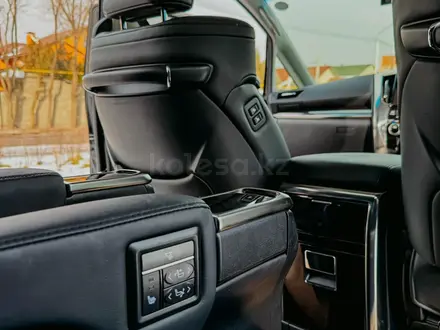 Toyota Alphard 2019 года за 29 500 000 тг. в Алматы – фото 52