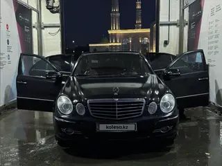 Mercedes-Benz E 280