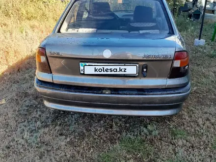 Opel Astra 1993 года за 780 000 тг. в Актобе – фото 3