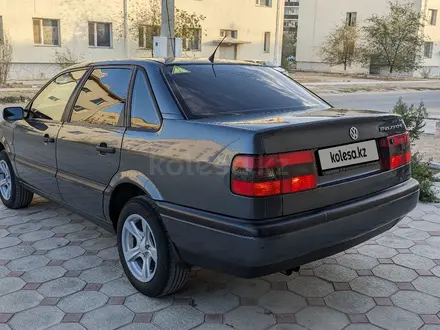 Volkswagen Passat 1996 года за 2 350 000 тг. в Актау – фото 4