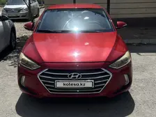 Hyundai Elantra, 2016