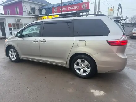 Toyota Sienna 2015 года за 12 500 000 тг. в Алматы – фото 3