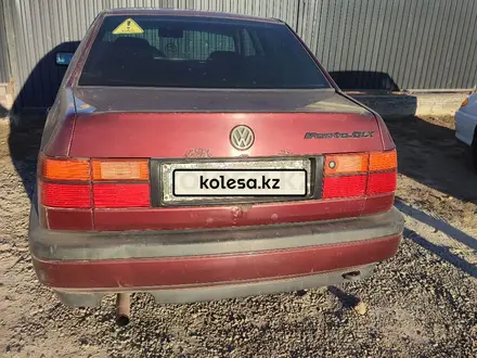 Volkswagen Vento 1994 года за 900 000 тг. в Актобе