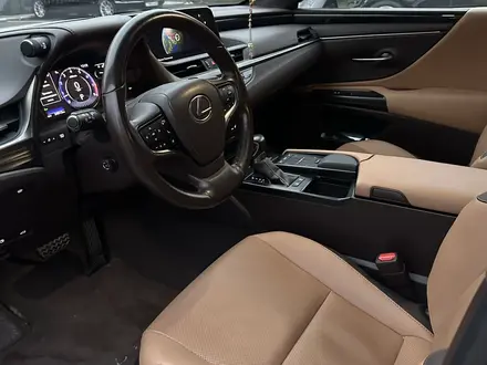 Lexus ES 250 2021 года за 22 500 000 тг. в Алматы – фото 11