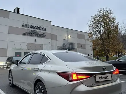 Lexus ES 250 2021 года за 22 500 000 тг. в Алматы – фото 5