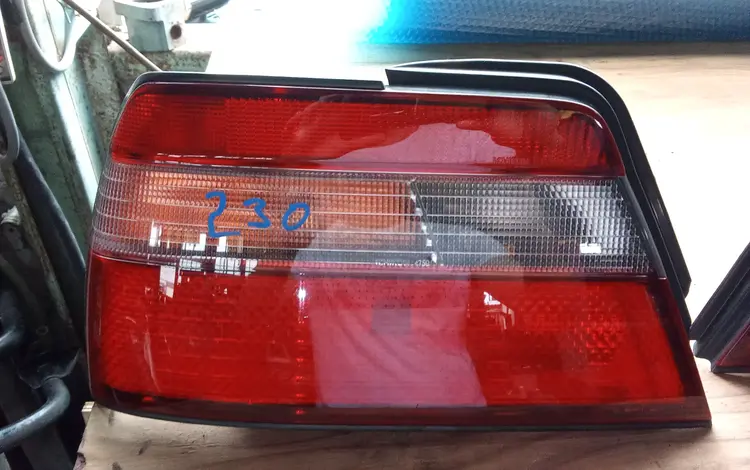 Задний фонарь Nissan Bluebird U14 за 30 000 тг. в Усть-Каменогорск