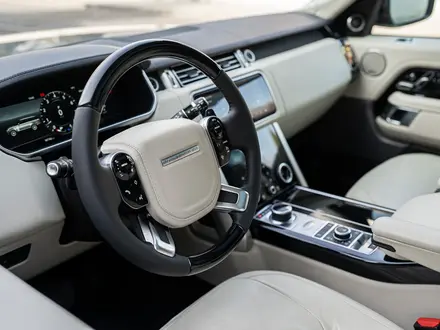 Land Rover Range Rover 2018 года за 30 000 000 тг. в Алматы – фото 10