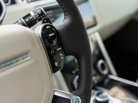 Land Rover Range Rover 2018 года за 30 000 000 тг. в Алматы – фото 15