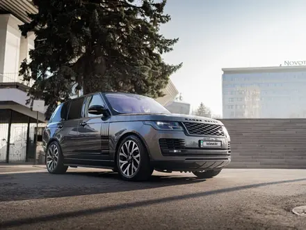 Land Rover Range Rover 2018 года за 30 000 000 тг. в Алматы