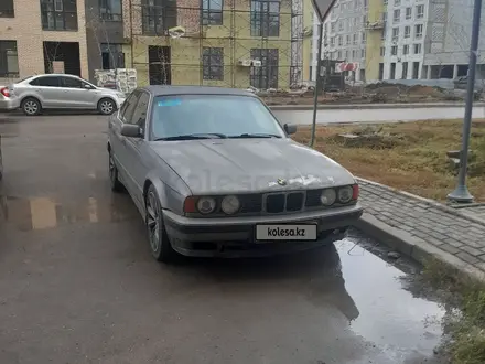 BMW 520 1993 года за 1 100 000 тг. в Астана – фото 2