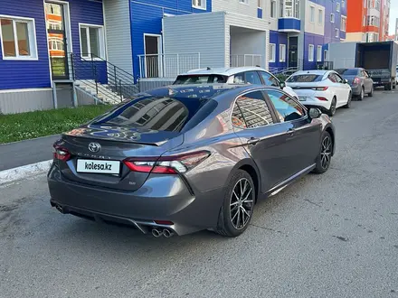 Toyota Camry 2021 года за 15 000 000 тг. в Аягоз – фото 2