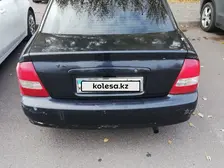 Mazda 323, 1999
