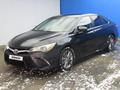 Toyota Camry 2017 года за 8 672 000 тг. в Актобе – фото 3