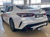 Toyota Camry Luxe 2023 годаүшін22 800 000 тг. в Караганда – фото 4