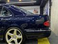 Mercedes-Benz E 55 AMG 2000 годаүшін9 500 000 тг. в Жанаозен – фото 7