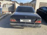 Mercedes-Benz E 200 1993 года за 1 280 000 тг. в Павлодар – фото 2